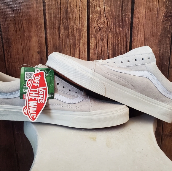 Vans - Picture 3 of 8